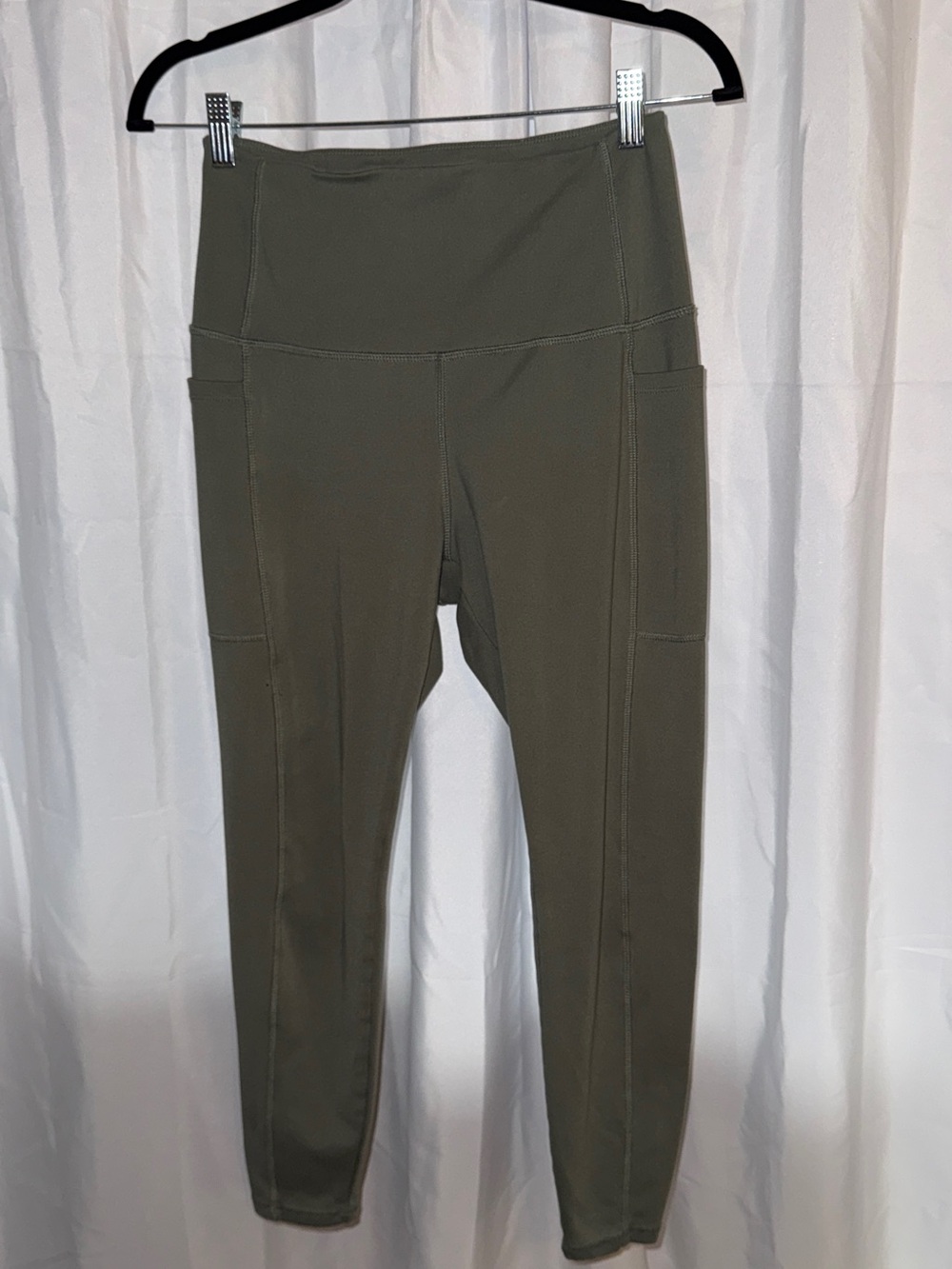 Danskin Olive Green High-Waist Leggings with Side Pockets